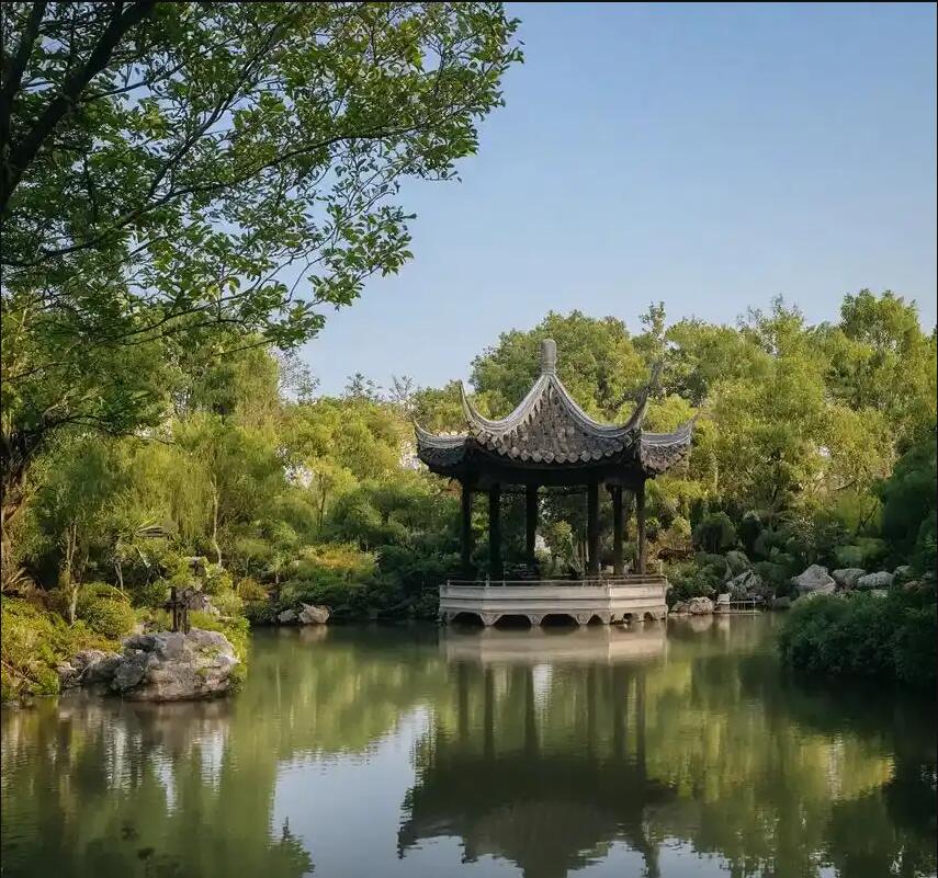 吉安迷茫餐饮有限公司